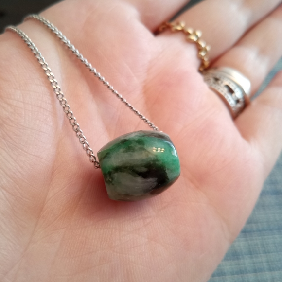 Natural Burmese Jadeite Barrel Pendant - Picture 4 of 8